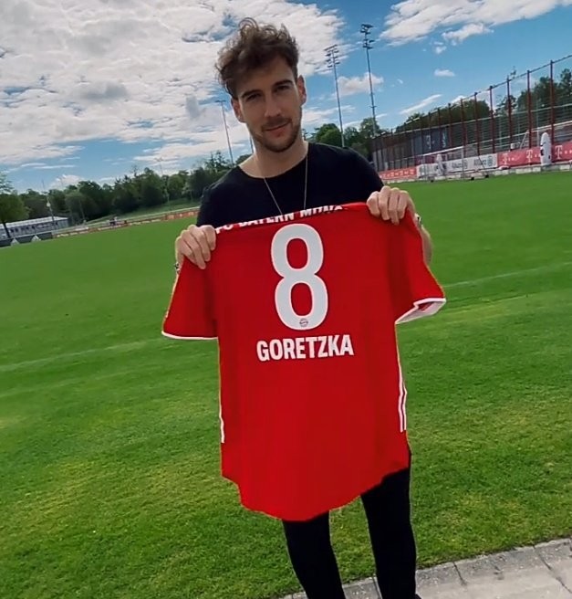 戈雷茨卡下赛季将穿拜仁8号球衣