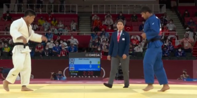 东京奥运会柔道男子73公斤级,日本选手大野将平击败格鲁吉亚选手,赢得