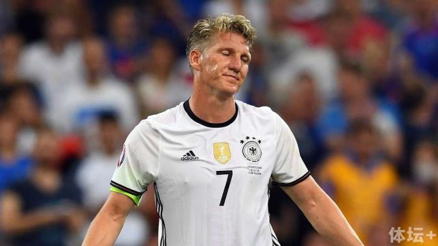 1470009493713005739.jpg 1756235498-bastian-schweinsteiger-seinen-ruecktritt-nationalmannschaft-erklaert-Mljbv44Nsa7.jpg