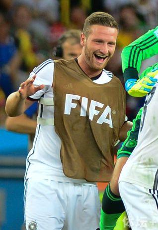 1472401277273052783.jpg Shkodran_Mustafi20140714_0012_(cropped).jpg
