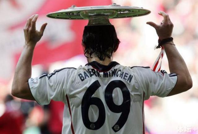 lizarazu-80dfb9388906a8a4af2f69cb742d7f78JPG.jpg