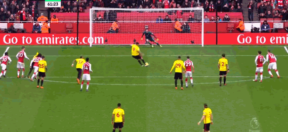 第8分钟取得领先,厄齐尔左路任意球传中,穆斯塔菲小禁区前头球破门