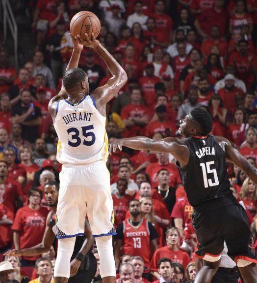 勇士拒绝想太多 KD单打化解最后反击杀死比赛