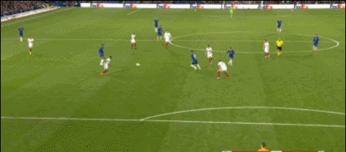 62奇克禁区外尝试远射,皮球高出横梁.