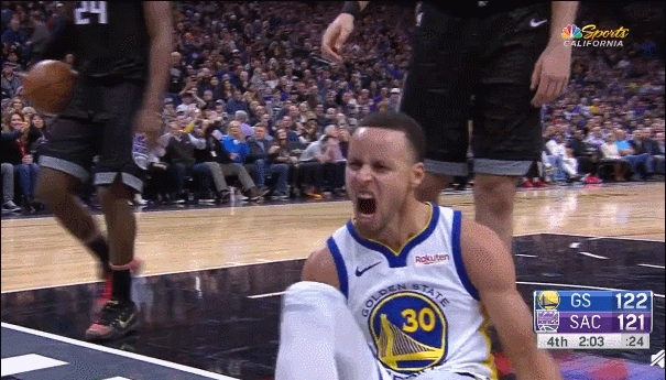 神仙打架库里才是主角 末节20分他不再儒雅随和