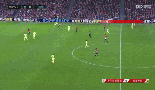 82威廉姆斯禁区内接到横传,但随后的一脚劲射被特尔施特根神勇化解