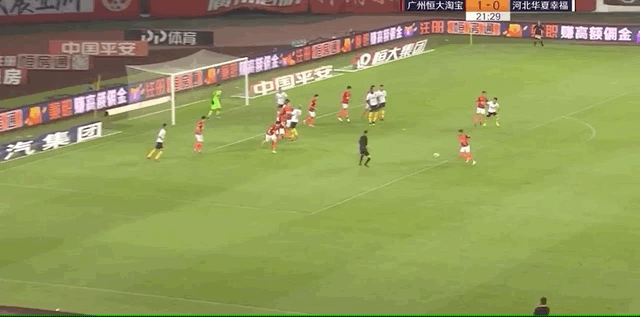 【gif】恒大2比1华夏 韦世豪1传1射建头功