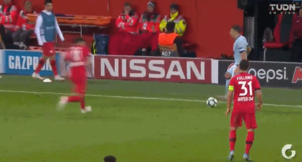 【欧冠】中场大将送乌龙 马竞1比2客负10人勒沃库森