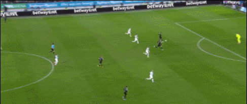 70小阿扎尔前场推进过掉门将后无私横传,哈兰德推射空门得手.