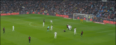 69巴斯克斯右路传中,卡塞米罗中路头球破门.皇马2-1