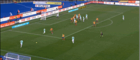 77马耶尔左路传中,曼科苏门前弹射破门.国际米兰1-1