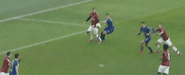 【意甲】恰尔汗奥卢任意球破门 ac米兰1比1维罗纳