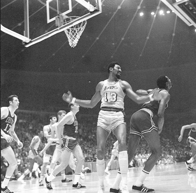 Wilt_Chamberlain_of_the_Los_Angeles_Lakers_in_the_1969_NBA_World_Championship_Series.jpg