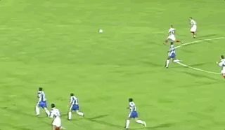 【gif】欧冠联赛50大进球④:伊布射戟 巴斯滕天勾