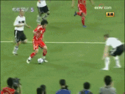 近25年中国足球十大进球:邓卓翔梅西附体居榜首