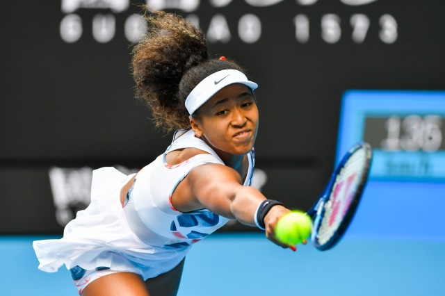 正文北京时间9月5日,2020年美网女单第三轮,前赛会冠军,4号种子大坂直