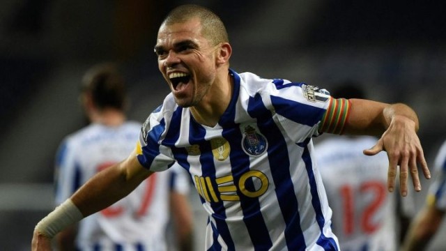 踢到42波尔图有意续约佩佩至2025