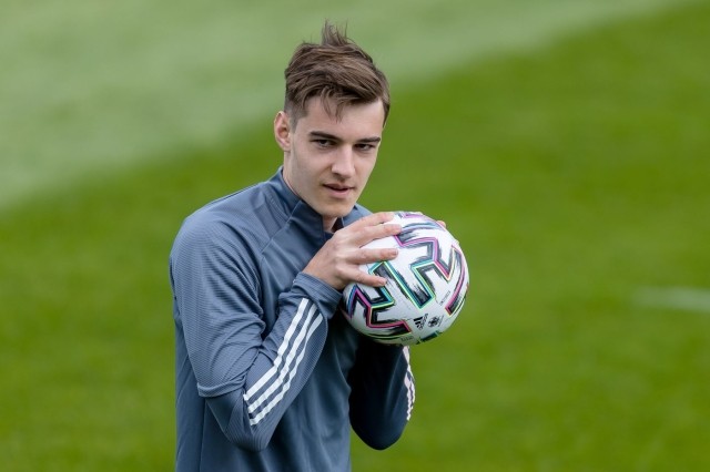 德媒:拜仁明夏引进诺伊豪斯