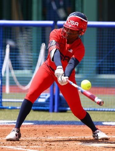 7月21日,2020东京奥运会女子垒球循环赛,美国队以2比0击败意大利队