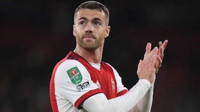 官方阿森纳后卫钱伯斯加盟维拉