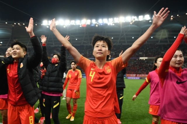 娄佳慧获当地体育局和政府100万奖