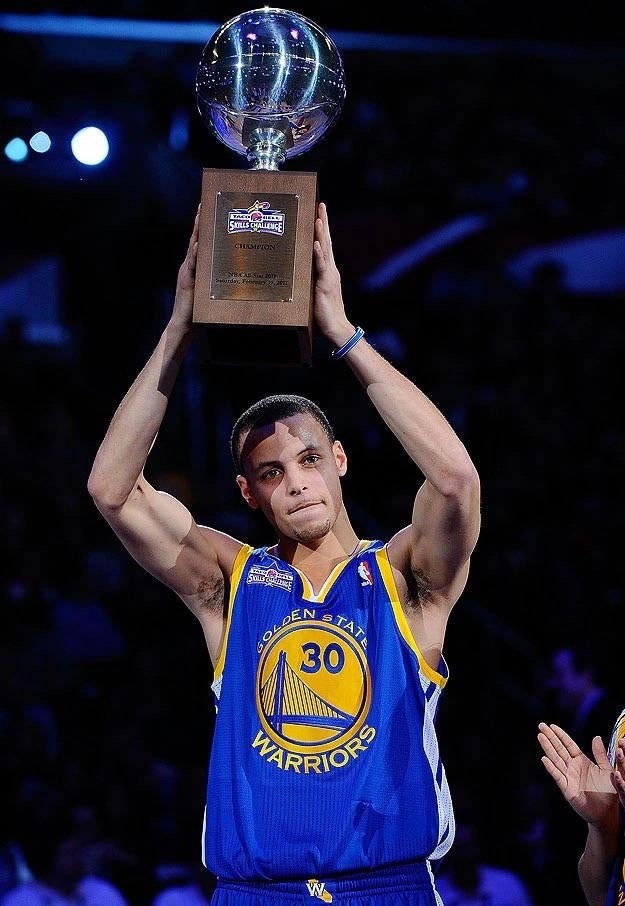 库里夺全明星三荣誉历史第一人