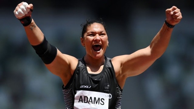 女子铅球名将亚当斯宣布退役
