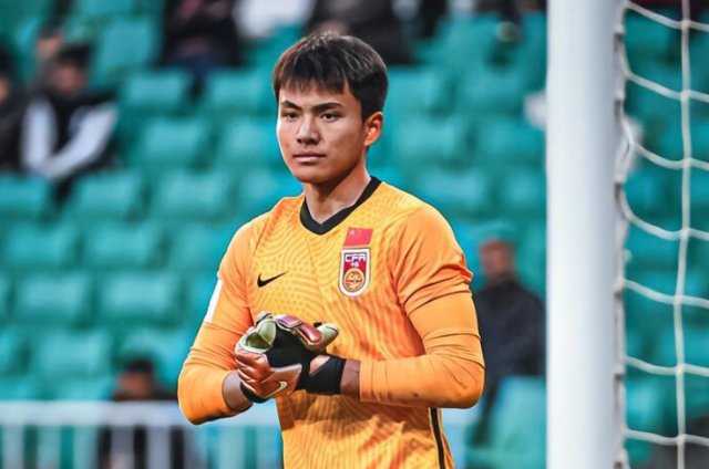 国青门将李昊连场当选最佳