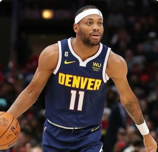 布鲁斯布朗拒绝680万球员选项