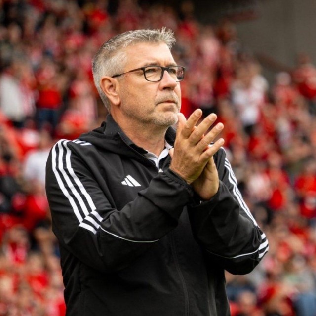 2胜1平13负柏联解雇主帅费舍尔