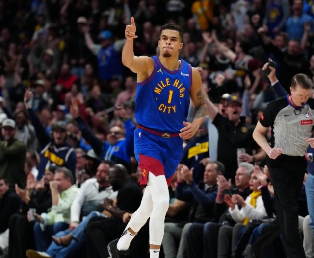 波特单季进193个三分创队史纪录>白亼>03-221619>体坛 原创>nba常规赛