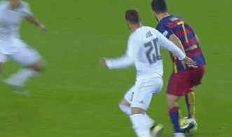 [解读]两黄一红 拉莫斯功夫足球完败于苏牙大屁股