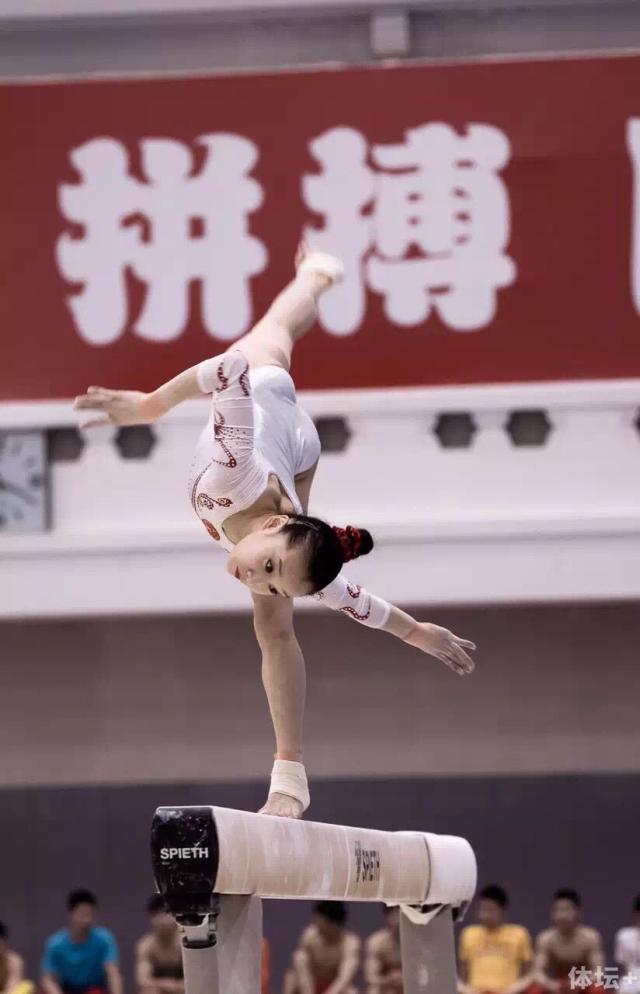 中国体操队奥运测试赛五金王邹凯领衔