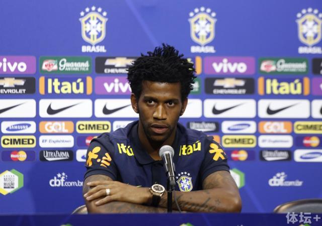 吉尔不知鲁能要买巴西铁腰 取代路易斯首发没压力