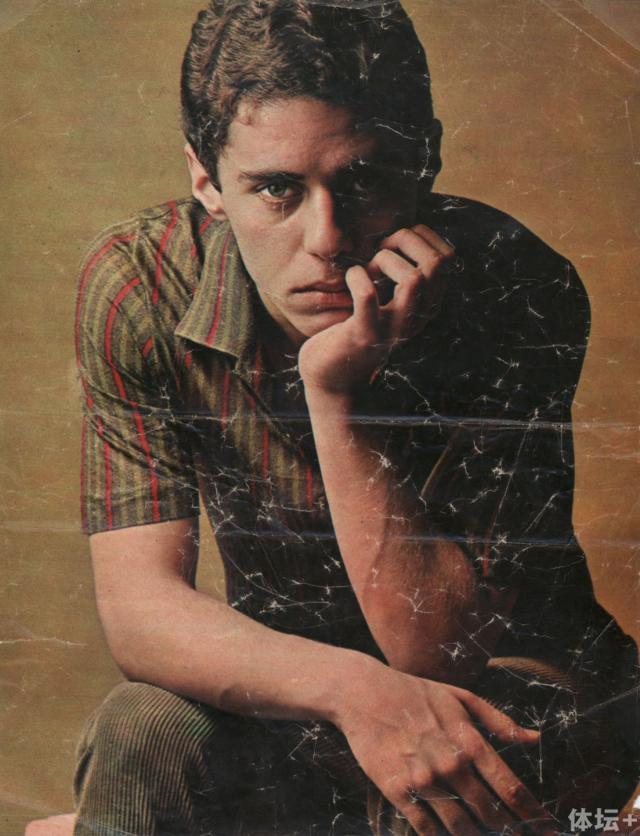 Chico Buarque young 03.jpg