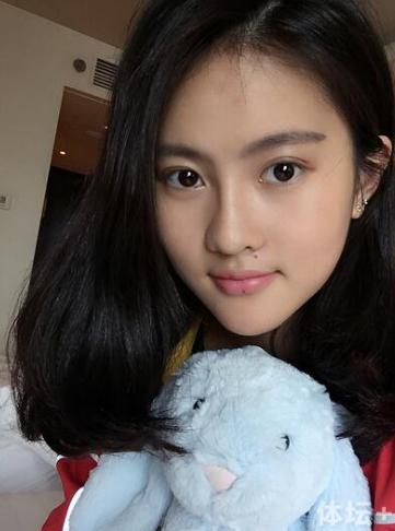 陈若琳女大十八变 差伏明霞郭晶晶一段豪门爱情