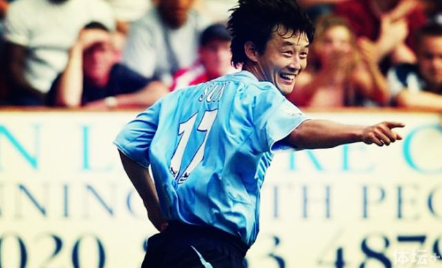 孙继海生涯经典瞬间:世界杯绝唱 英超1v4神迹|gif