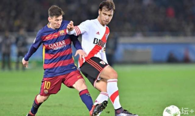messi_vs_cavenaghi__mundial_de_clubes__15__by_davidcarp96-dais25y.png