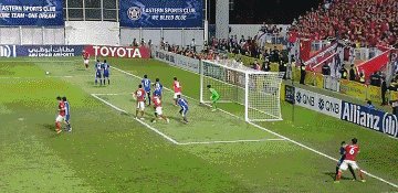 1摁在底线.gif