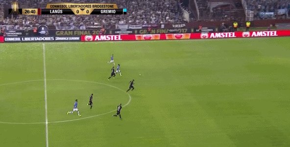 1512008178703019550.gif