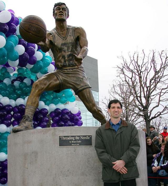 【话题】看遍nba名宿雕像 奥尼尔落户北京惹人笑