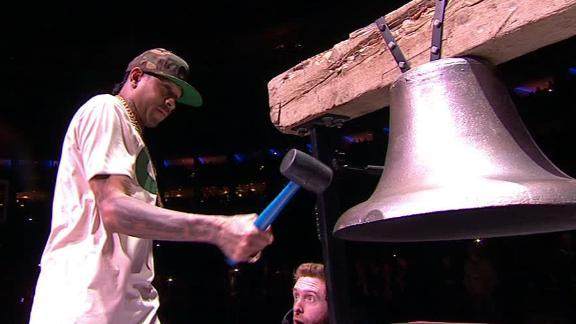 dm_161216_NBA_Iverson_bell.jpg