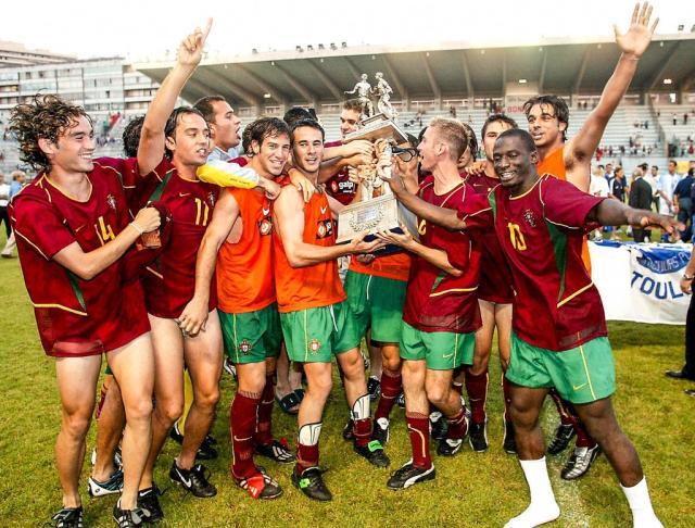 【绿茵勾沉】15年前 18岁c罗拿到2003年土伦杯冠军!