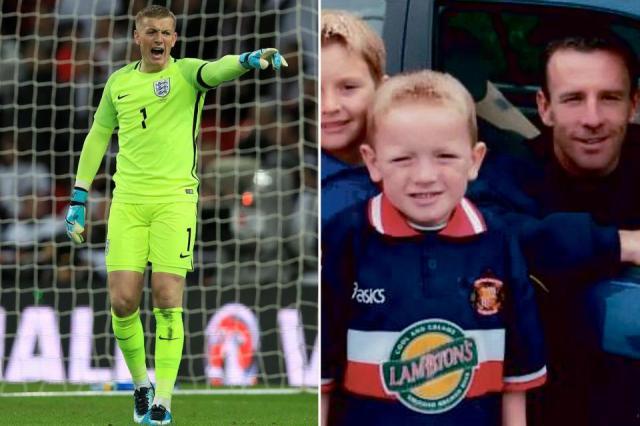 皮克福德索斯盖特说过:"这些球员来自全英格兰各地,他们回家后将成为