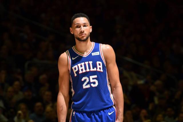 科比:西蒙斯必须练好跳投 否则退役那天他会后悔