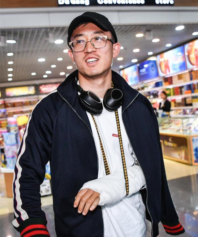 姜至鹏确认伤情严重告别中国杯 刘洋驰援再会宿敌