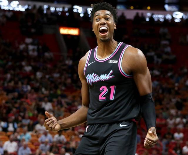 【焦点】张两万屡成历史背景板 唯这项纪录无人可破