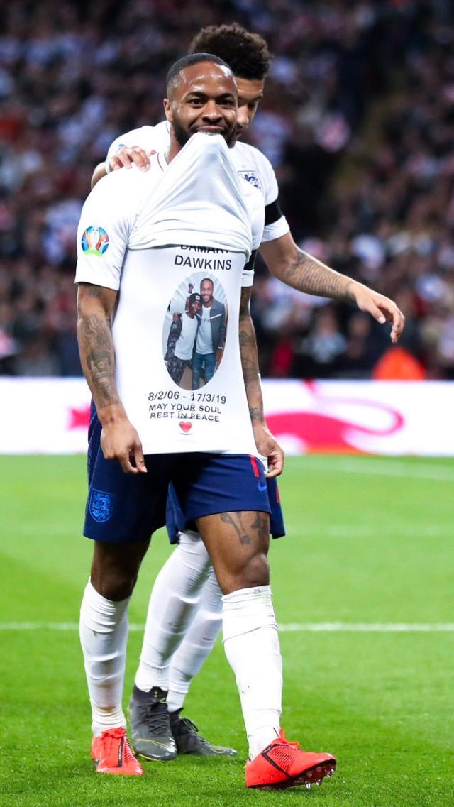 【早报】我是球王,我现在慌得一x