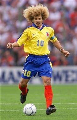 "金毛狮王"巴尔德拉马拉直头发 球迷接受不了啦!