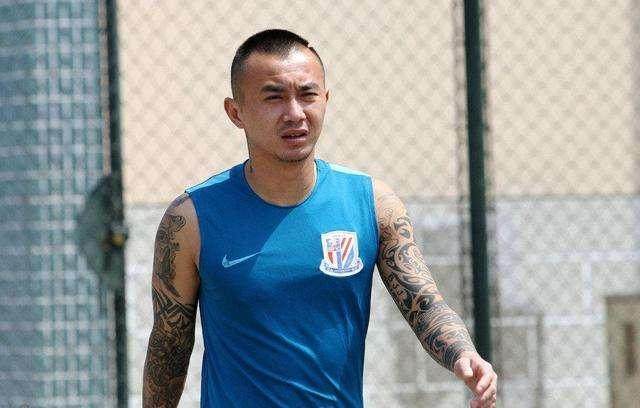 柏佳骏不明白为啥叫我毒瘤踢球一直对球不对人